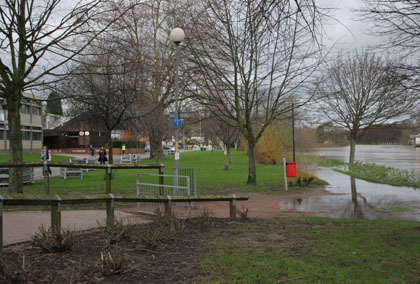 flood barrier worcester
