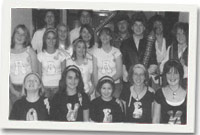 Criw meimio i gerddoriaeth CFfI Llanddeiniol ar ddiwrnod yr Eisteddfod