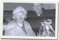 Miss Catherine May Rowlands a'r Parchedig Robert Townsend