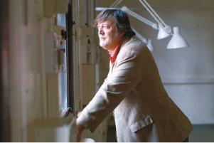 Stephen Fry: HIV & Me