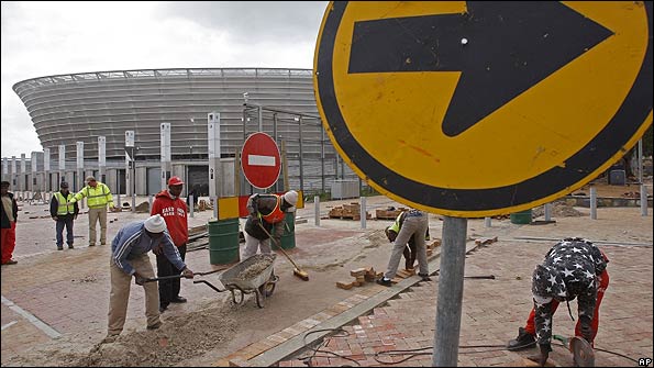 Workers complete areas around Cape Town Stadium