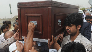 سلیم شہزاد کا جنازہ