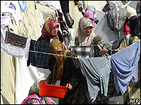 پناهجويان ازبک در اردوگاه نزديک مرز