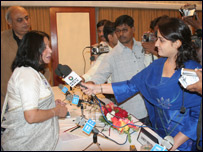 अचला शर्मा