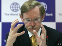 Robert Zoellick (em visita à Índia, em 3/11/2007)