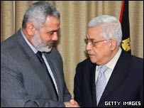 محمود عباس (سمت راست) و اسماعيل هنيه