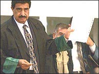 خميس العبيدی وکيل صدام حسين