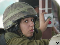 Příslušnice izraelské armády