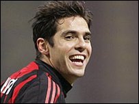 Kaka trước đó nói nguyện vọng của anh là ở lại San Siro 