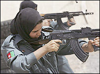 پلیس افغانستان در حال آموزش (آرشیو)