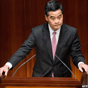 梁振英於香港立法會宣讀施政報告(16/1/2013)