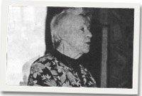 Elan Jones yn agor yr ŵyl