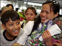 Chị Nhàn xa con lúc nó còn nhỏ, nay đã 16