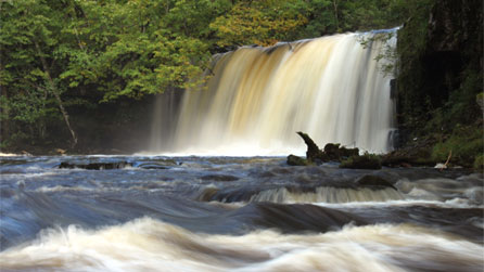 Scwd yr Eira Falls, Pontneddfechan. Image by Mike Davies