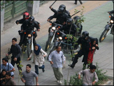 پلیس تهران (عکس آرشیوی از جریانات پس از انتخابات)