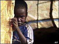 Chlapec v uprchlickém táboře v Súdánu