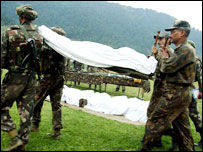 کشمیری فوج اور جنازہ