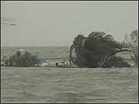 Bão Ike làm sạt lở đất vùng ven biển vịnh thuộc Texas