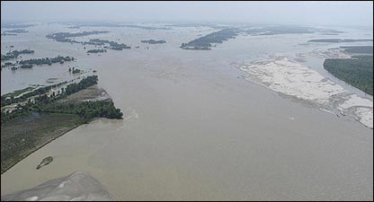 सुनसारी कोसी बांध 