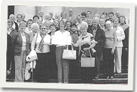 Swyddogion cangen Merched y Wawr Llanddraog