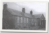 Yr Ysgoldy ar y chwith yna Afallon a Chapel Ebeneser.