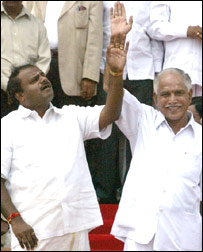 कुमारस्वामी और येदीयुरप्पा