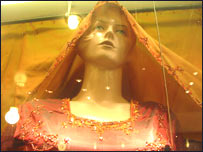 سجاوٹی بت یا فحاشی