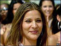 Apresentadora popular Amanda Byram comandaria atração