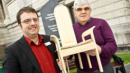 Arwel Jones ac Arnold James