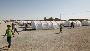 مخيمات لاجئين