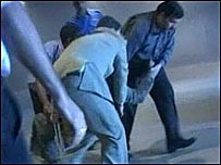 حمل مجروحان