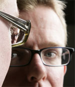 Who needs a mirror when you've got a brother?