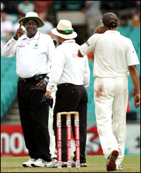 स्टीव बकनर और मार्क बेन्सन