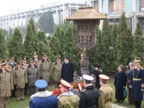 depunere coroane de flori