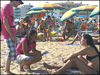 Missionários nas praias da Itália