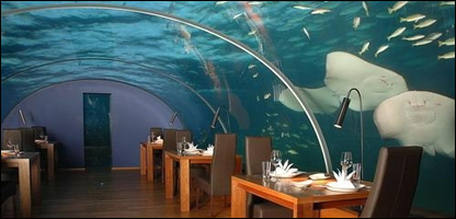 رستورانت زيردريايی 