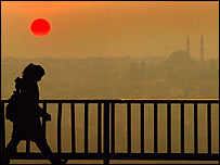 हमलों के बाद की शाम