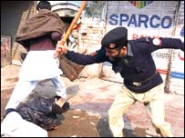 पाकिस्तान में प्रदर्शन