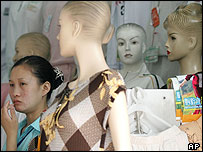 Công nhân dệt may tại xí nghiệp FDI