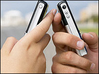  گوشی های موبایل ارزانتر و پیشرفته تر شده اند