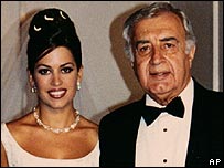 مصطفِی اکاد اور ان کی بیٹی ریما، 1999 میں ریما کی شادی کے موقع پر