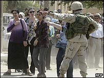 Soldados americanos no Iraque têm enfrentado ataques constantes