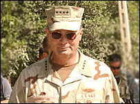 امريکې د متحدو ايالتونو د سمندري ځواکونو يوه لوړ پوړي چارواکي اميرالبحر گيام بسټياني