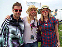 Linda Serck with the Ting Tings at Reading 2008