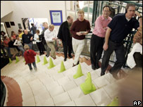 Eleitores aguardam em fila para votar no Colorado
