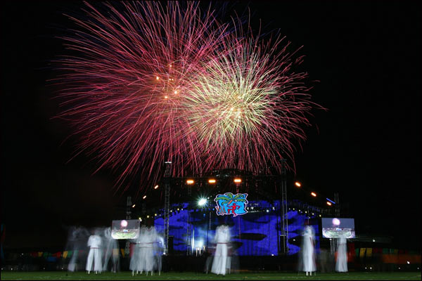 विश्व कप का रंगारंग उदघाटन