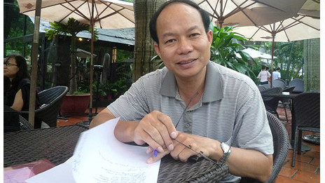 Giáo sư Hoàng Xuân Phú