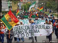 Movimentos indígenas e do campo marcham na Bolívia