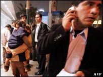 مردم در خیابان های لیما در پی لرزش شدید ساختمان ها