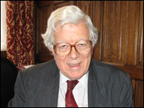 Лорд Хау. Фото Бі-Бі-Сі